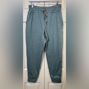 Apana Fireside knit joggers. Size Medium. EUC